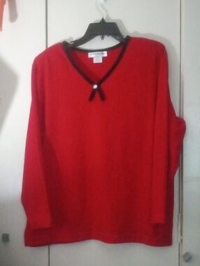 Cathy Daniels Red V-Neck Sweater with Black Trim and Bow Accent Holiday Top